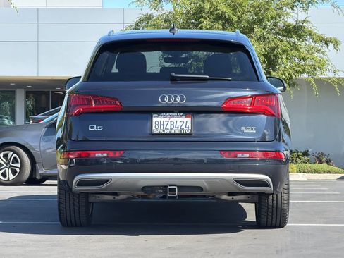 Used 2018 Audi Q5 2.0T Premium Plus w/ Premium Plus Package AWD/4WD image 8