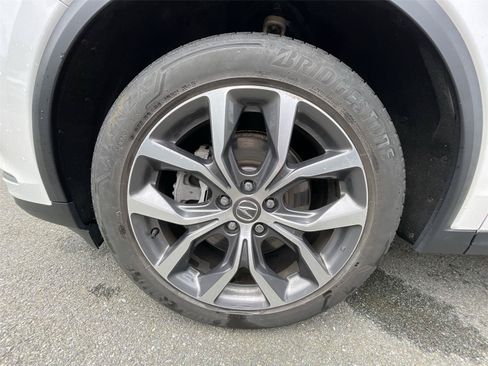 Used 2024 Acura MDX SH-AWD w/ Technology Package image 28