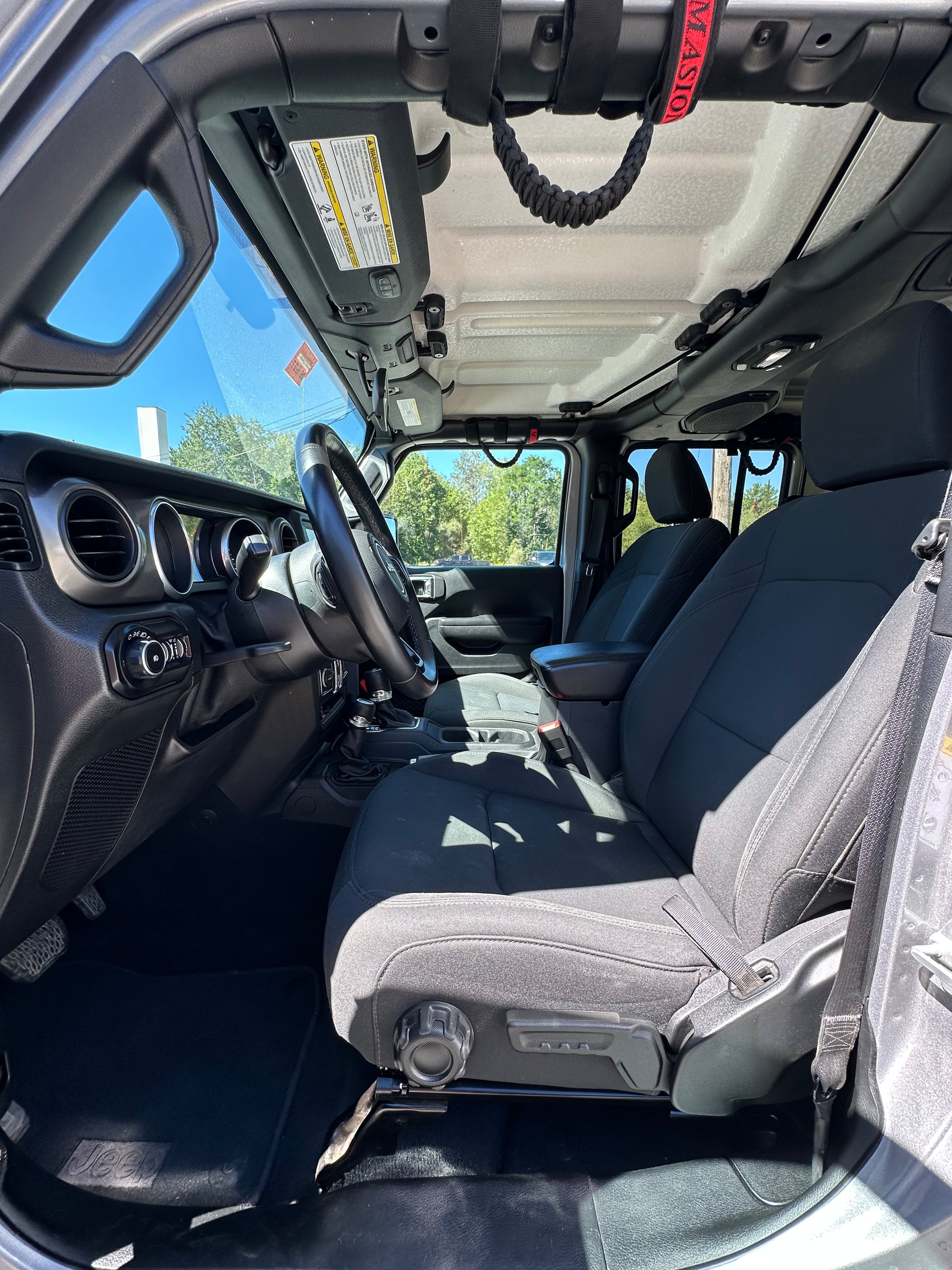 Used 2018 Jeep Wrangler Unlimited Sport S AWD/4WD image 12
