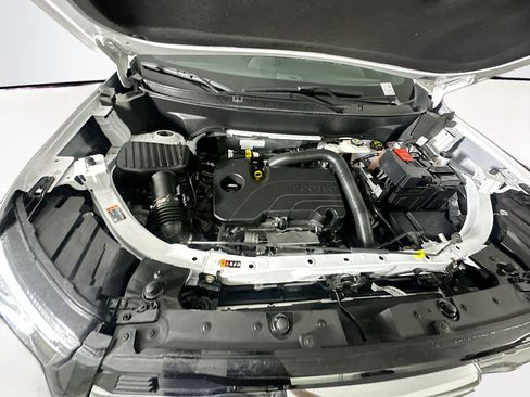 Used 2025 GMC Terrain Elevation image 32