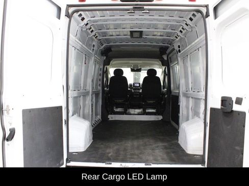 Used 2024 RAM ProMaster 2500 w/ Convenience Group image 20