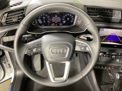 Used 2025 Audi Q3 2.0T Premium w/ Convenience Package image 27