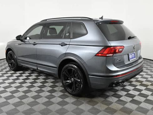 Used 2023 Volkswagen Tiguan SE R-Line image 7