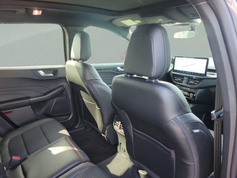 New 2026 Ford Escape ST-Line w/ Tech Pack #1 FWD image 28