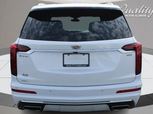 Used 2024 Cadillac XT6 Premium Luxury AWD/4WD image 4