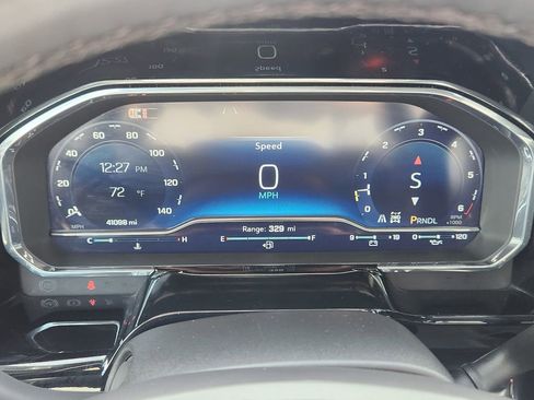 Used 2025 Chevrolet Silverado 1500 LT image 17