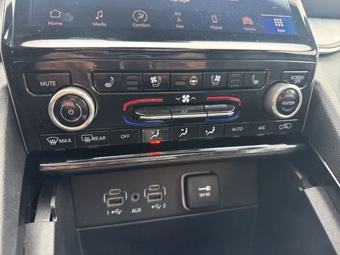 Used 2022 Jeep Grand Cherokee Overland image 33