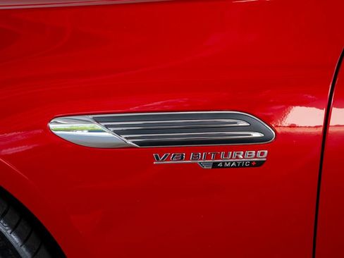 Used 2022 Mercedes-Benz SL 55 AMG 4MATIC image 11