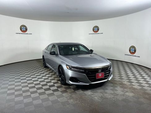 Used 2021 Honda Accord Sport image 14