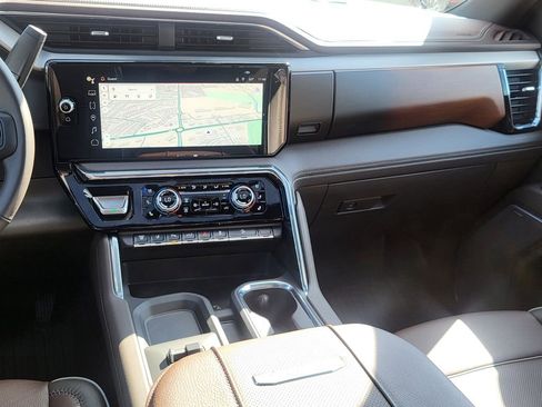 New 2025 GMC Sierra 3500 Denali w/ Denali Reserve Package image 32