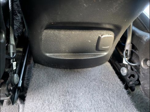 Used 2025 Chevrolet Malibu LT image 19