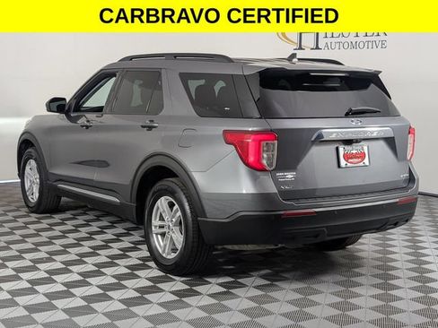 Used 2023 Ford Explorer XLT AWD/4WD image 5
