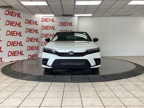 Used 2024 Honda Civic Sport image 2