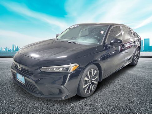 Used 2024 Honda Civic EX image 2