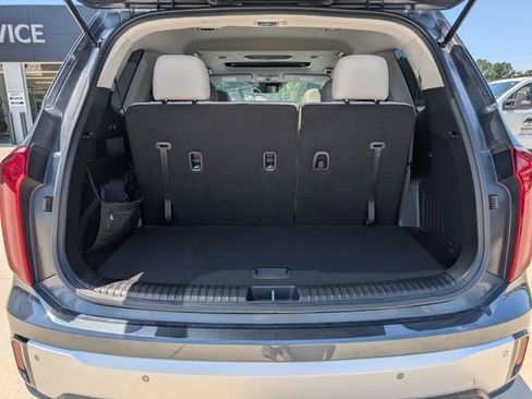 Used 2024 Kia Telluride S w/ S Sunroof Package FWD image 32