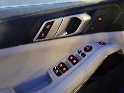 Used 2021 BMW X5 xDrive40i w/ Convenience Package image 23