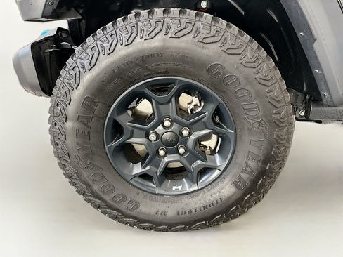 Used 2023 Jeep Wrangler Unlimited w/ 8.4" Radio Group AWD/4WD image 35