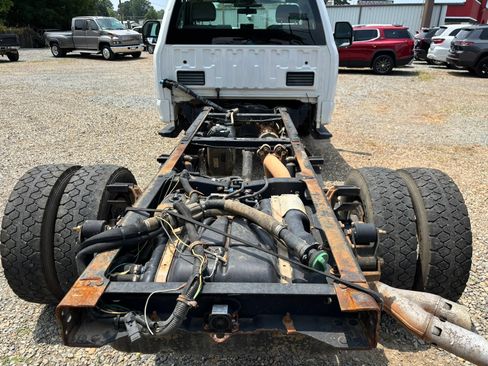 Used 2019 Ford F550 4x4 Regular Cab Super Duty image 15