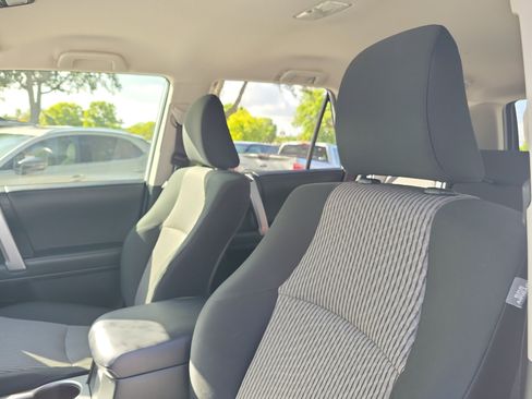 Used 2024 Toyota 4Runner SR5 RWD image 21