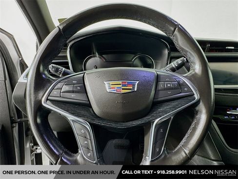 Used 2020 Cadillac XT5 Premium Luxury image 11