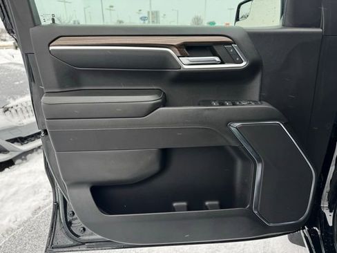 Used 2023 Chevrolet Silverado 1500 LT image 10