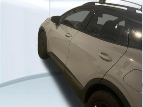 Used 2023 Kia Sportage X-Pro AWD/4WD image 3