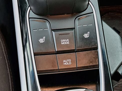 Used 2019 Hyundai Ioniq Electric FWD image 20