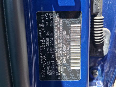 Certified 2023 Hyundai Elantra SEL w/ Preferred Accessory Package FWD image 27