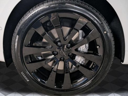 New 2026 Land Rover Range Rover Sport Dynamic SE AWD/4WD image 9