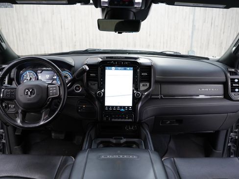 Used 2022 RAM 3500 Limited image 17