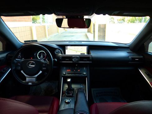 Used 2019 Lexus IS 350 AWD image 36