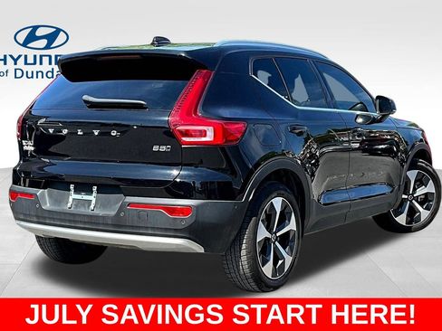 Used 2024 Volvo XC40 B5 Plus AWD/4WD image 7