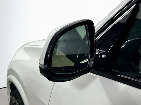 Used 2021 BMW X5 xDrive40i w/ M Sport Package AWD/4WD image 37
