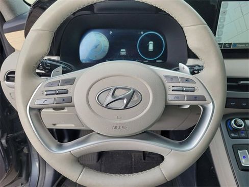 Used 2024 Hyundai Palisade Limited image 19