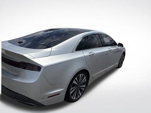 Used 2017 Lincoln MKZ Reserve w/ Luxury Package AWD/4WD image 2