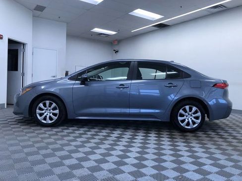 Used 2025 Toyota Corolla LE image 11