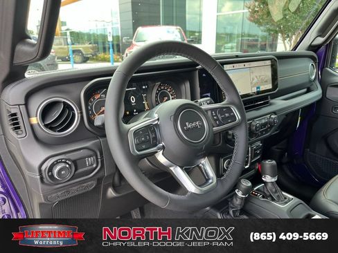 New 2026 Jeep Wrangler Unlimited Sahara AWD/4WD image 6