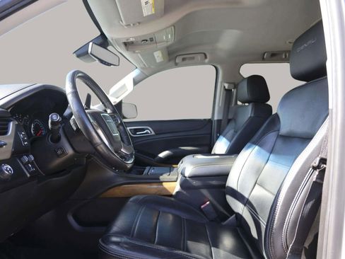 Used 2020 GMC Yukon XL Denali image 17