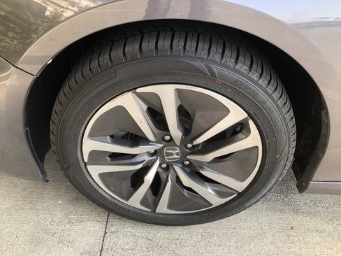 Used 2020 Honda Accord Touring image 14