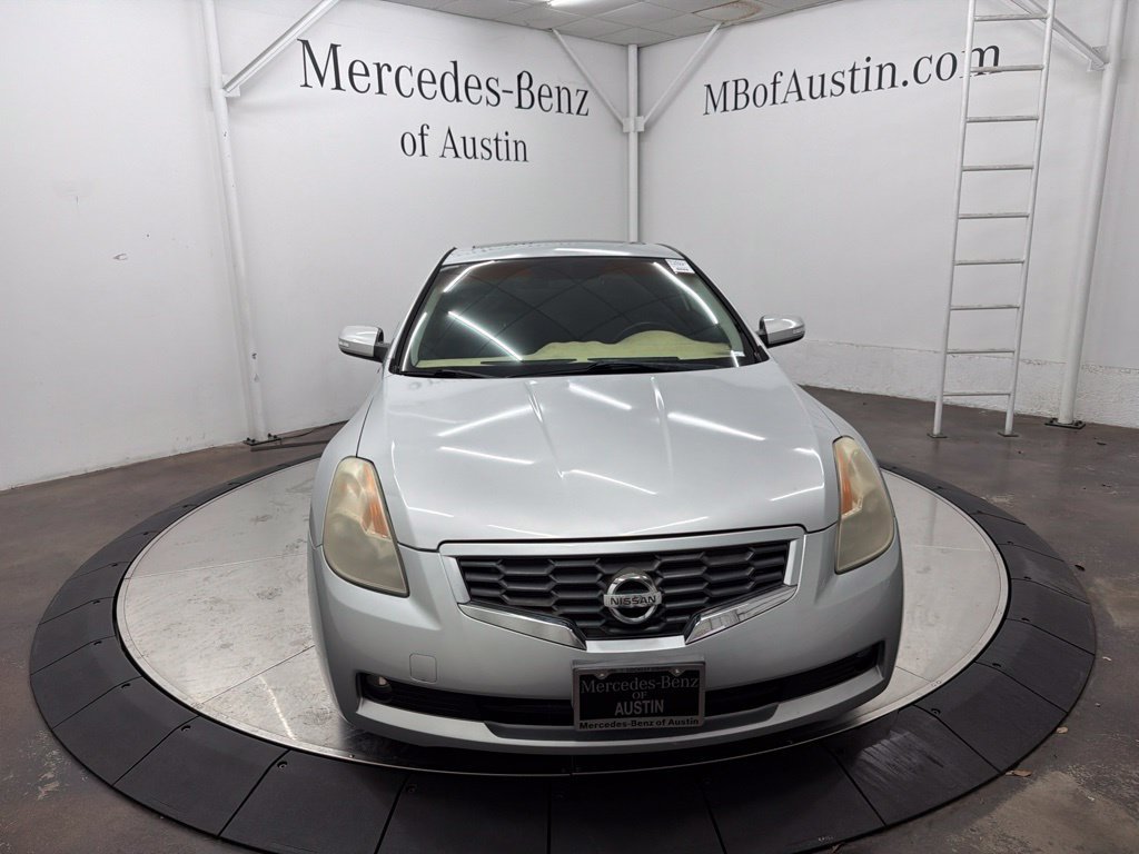 Used 2009 Nissan Altima 3.5 SE FWD image 2