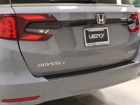 Used 2024 Honda Odyssey Sport image 97