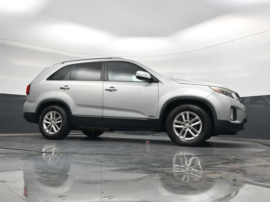Used 2015 Kia Sorento LX AWD/4WD image 35