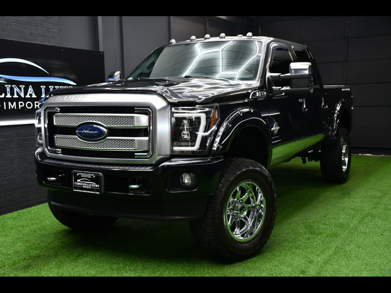 Used 2016 Ford F350 Platinum w/ FX4 Off-Road Package AWD/4WD image 1