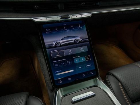 Used 2022 Lucid Air Grand Touring image 21