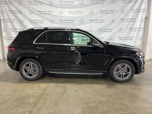 New 2026 Mercedes-Benz GLE 450 4MATIC image 3