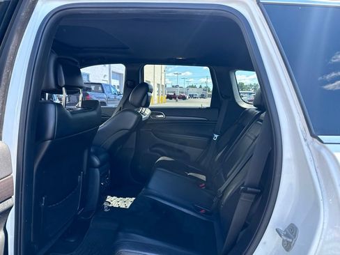 Used 2014 Jeep Grand Cherokee Altitude AWD/4WD image 6