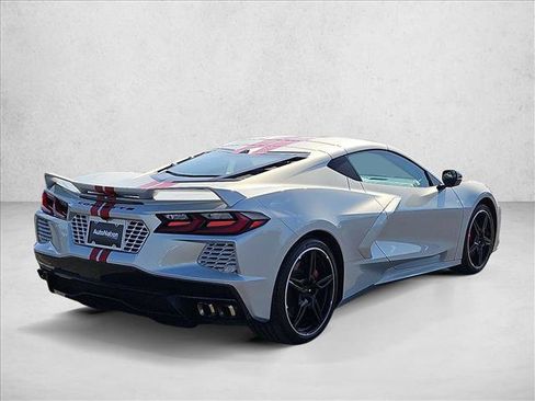 Used 2022 Chevrolet Corvette Stingray Preferred Cpe w/ Z51 Performance Package RWD image 5