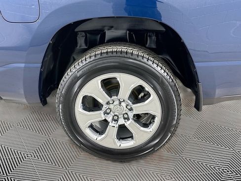 Used 2021 RAM 1500 Big Horn image 26