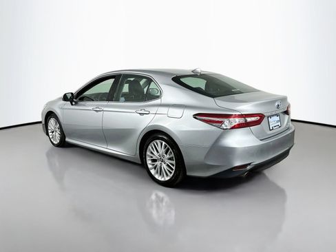 Used 2018 Toyota Camry XLE w/ Audio Package FWD image 6