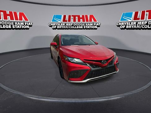 Used 2021 Toyota Camry XSE w/ Navigation Package FWD image 2